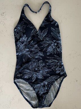 Speedo Floral Print Halter Style Activewear One Piece Swimsuit Hues of Blue XS/S